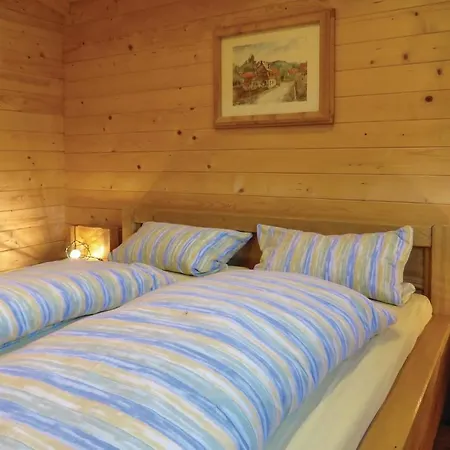 Dom wakacyjny Lovely In With Sauna